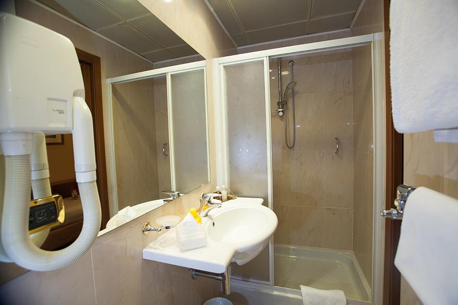Berna 4* Mailand